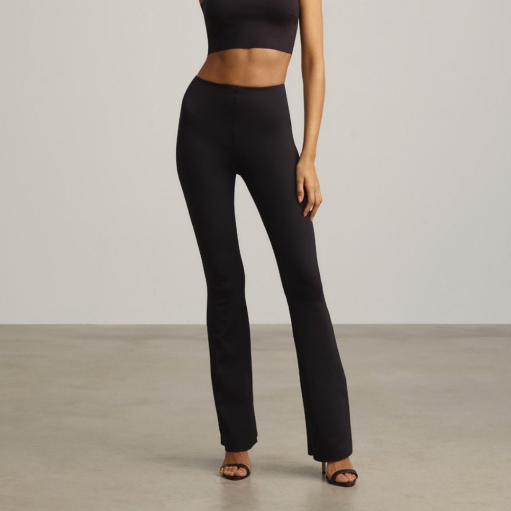 Commando Neoprene Flare Legging in Black